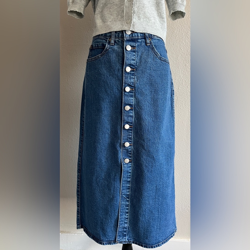 Universal Thread Blue Denim Skirt with Buttons
